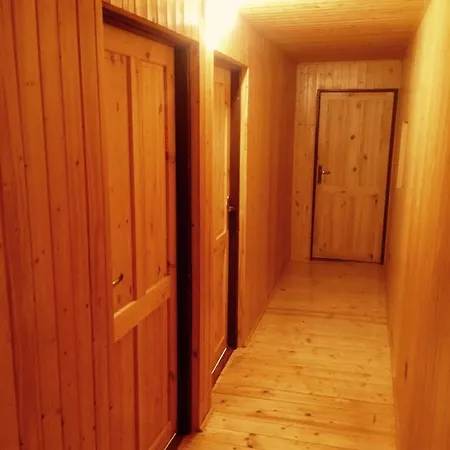 山林小屋 Vrch Varta 鲁容贝罗克