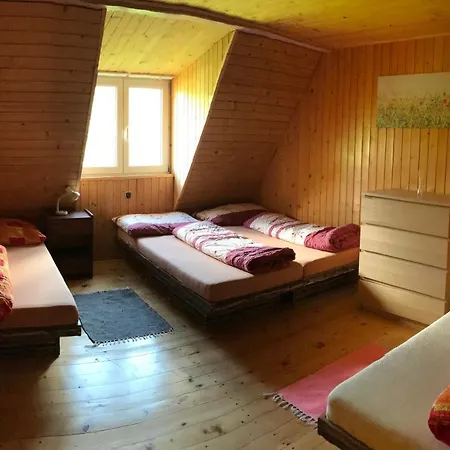 Vrch Varta 山林小屋 *