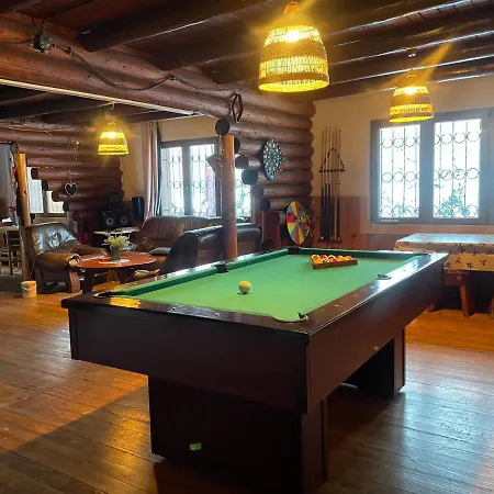 Vrch Varta 山林小屋 鲁容贝罗克